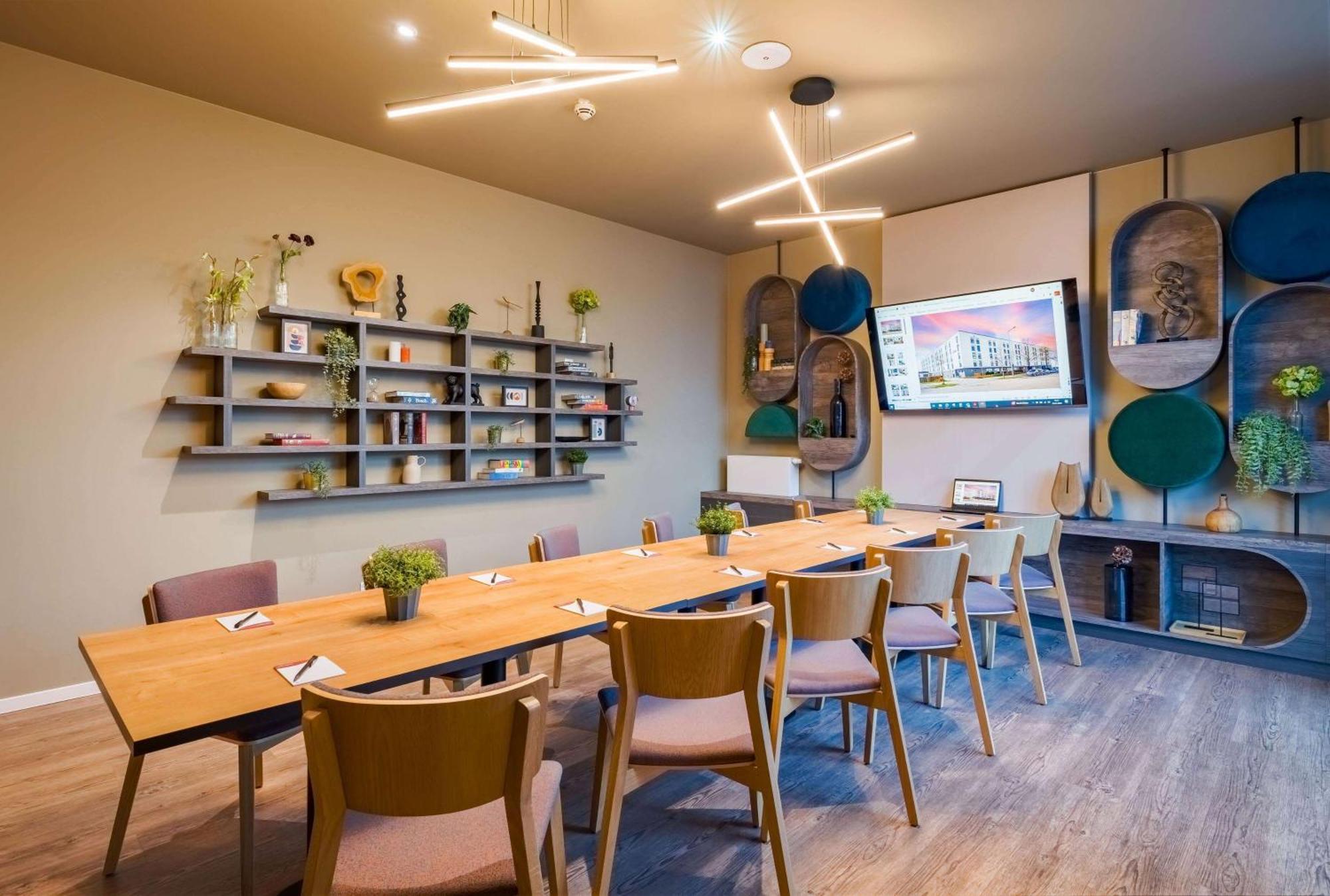 Hotel Ramada Encore By Wyndham Messe